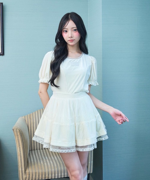 Lovilyn(ラヴィリン)の「チュールレースベロアスカート(スカート・レディース・ブラウン/ホワイト・SMALL/MEDIUM)」の5枚目の写真