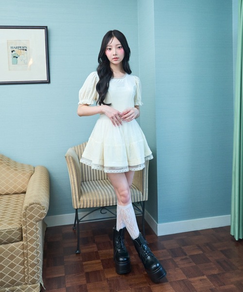 Lovilyn(ラヴィリン)の「チュールレースベロアスカート(スカート・レディース・ブラウン/ホワイト・SMALL/MEDIUM)」の8枚目の写真