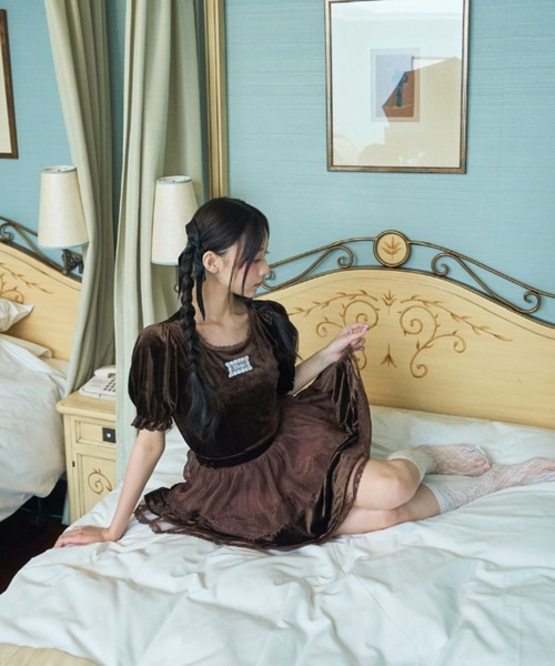 Lovilyn(ラヴィリン)の「チュールレースベロアスカート(スカート・レディース・ブラウン/ホワイト・SMALL/MEDIUM)」の19枚目の写真