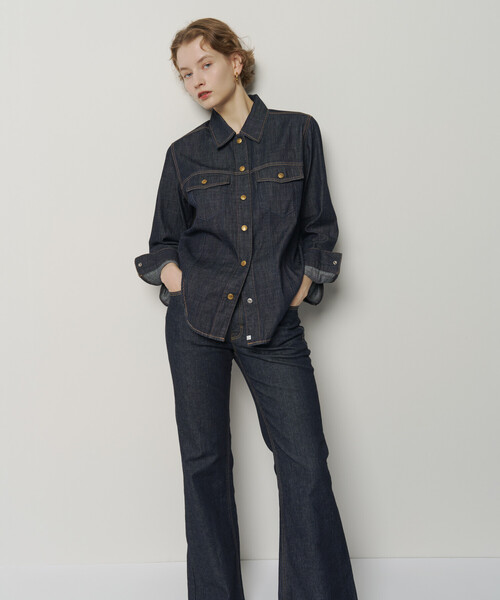 FREAK'S STORE（フリークスストア）の「SOMETHING × FREAK'S STORE/サムシング 別注 MID FLARE DENIM/別注ミッド フレアデニム（デニムパンツ・レディース・ネイビー/ブルー・SMALL/MEDIUM）」の21枚目の写真
