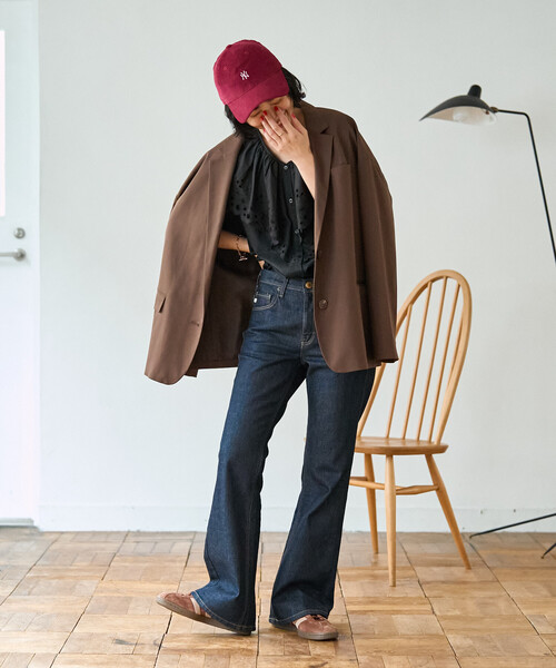 FREAK'S STORE（フリークスストア）の「SOMETHING × FREAK'S STORE/サムシング 別注 MID FLARE DENIM/別注ミッド フレアデニム（デニムパンツ・レディース・ネイビー/ブルー・SMALL/MEDIUM）」の9枚目の写真
