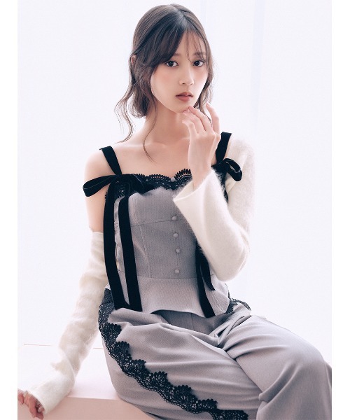 SNIDEL(スナイデル)の「【セットアップ対応】シンプルタックレーストリムパンツ(その他パンツ・レディース・チェック/ネイビー/グレー・0/1)」の4枚目の写真