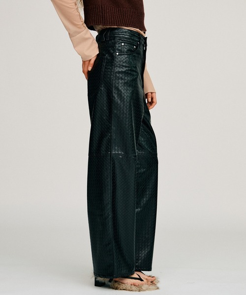 PRANK PROJECT(プランクプロジェクト)の「【2026Autumn Pre-Order】シンセテイックメッシュレザーストレートパンツ / Synthetic Mesh Leather Straight Pants(その他パンツ・レディース・マルチ・38/36/34)」の13枚目の写真