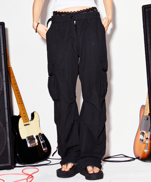 HIGHTIDEFRANKIE(ハイタイドフランキー)の「Lightweight Coated Cargo Pants Black(その他パンツ・レディース・ブラック・SMALL/MEDIUM)」の2枚目の写真