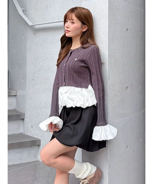 POLO BCS(ポロ ビーシーエス)の「【POLO BCSコラボ】バルーンケーブルニットカーディガン【秋服】(カーディガン/ボレロ・レディース・チャコールグレー/ブラウン/その他1/レッド/ネイビー・FREE)」の2枚目の写真