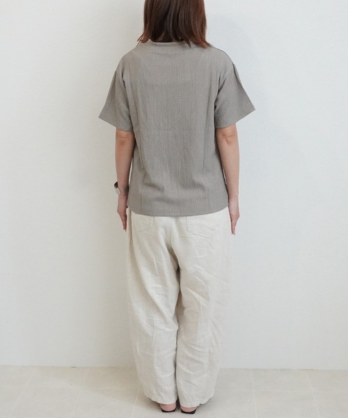 SELECT LEVERY(セレクトリベリー)の「速乾 シャーリングドビー織りプルオーバー(Tシャツ/カットソー・レディース・ブラック/カーキ/ベージュ・LARGE/MEDIUM)」の14枚目の写真
