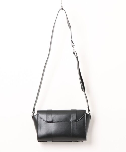 Vivienne Westwood(ヴィヴィアンウエストウッド)の「KIMMY CROSSBODY(ショルダーバッグ・レディース・ブラック・FREE)」の2枚目の写真