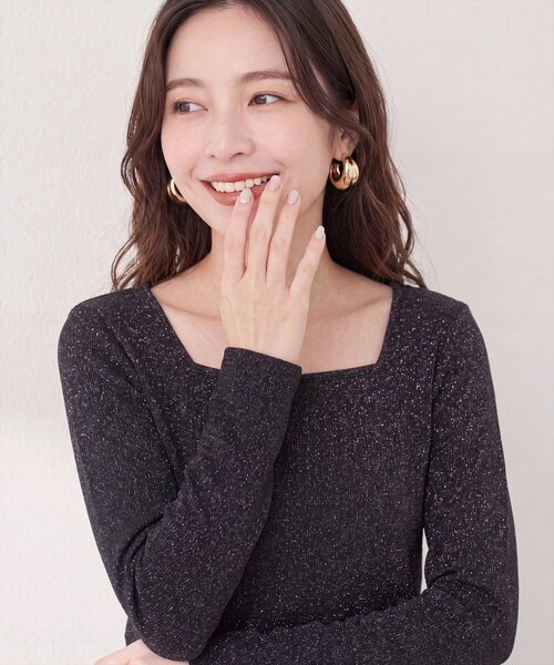 natural couture(ナチュラルクチュール)の「前後2WAYプルオーバー(Tシャツ/カットソー・レディース・シルバー/ブラック/グレイッシュベージュ・FREE)」の2枚目の写真