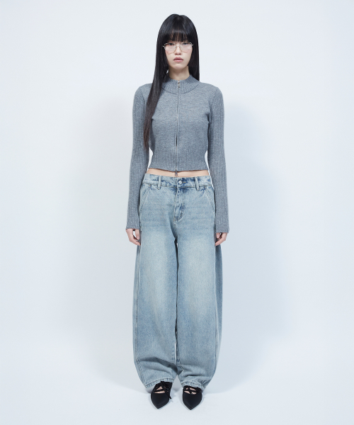LMR（エルエムアール）の「ヘアリーレタリングトラッククロップニットジップアップGREY（ニット/セーター・レディース・チャコールグレー・FREE）」の6枚目の写真