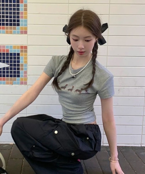 AVYL（アヴィル）の「ドッグプリント コンパクトリンガーTシャツ（Tシャツ/カットソー・レディース・ホワイト/グレー・M）」の19枚目の写真