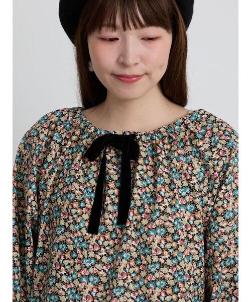 TSUHARU by Samansa Mos2(ツハルバイサマンサモスモス)の「【LIBERTY FABRICS】Floralia柄前後着ブラウス(シャツ/ブラウス・レディース・ブルー/レッド・F)」の18枚目の写真