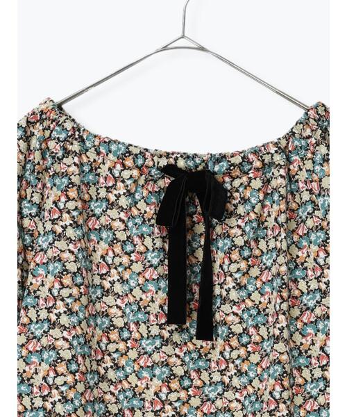 TSUHARU by Samansa Mos2(ツハルバイサマンサモスモス)の「【LIBERTY FABRICS】Floralia柄前後着ブラウス(シャツ/ブラウス・レディース・ブルー/レッド・F)」の3枚目の写真
