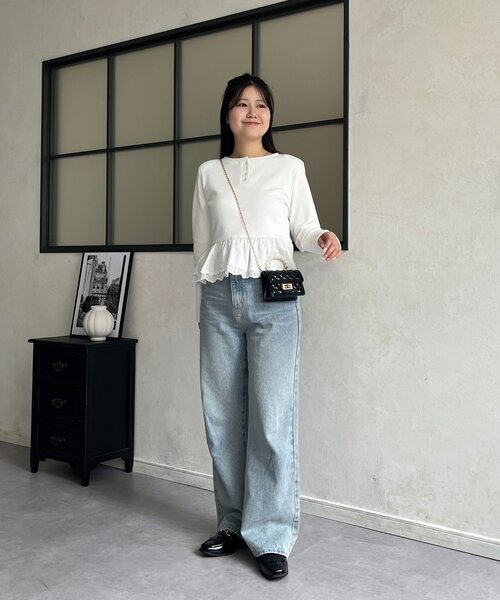 prose verse(プロズヴェール)の「【MIO】肩パット付ヘンリーネック裾レースフリルトップス(Tシャツ/カットソー・レディース・ブラック/オフホワイト/グレー・LARGE/MEDIUM)」の11枚目の写真
