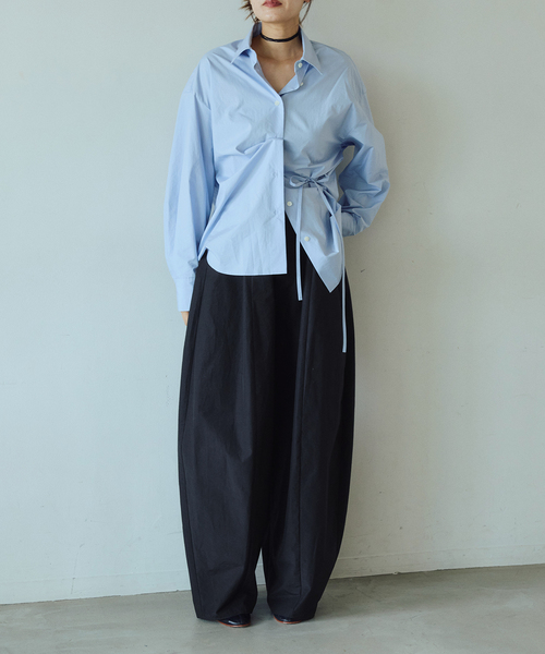 IENA LA BOUCLE(イエナラブークル)の「《追加/接触冷感/撥水》IENA LA BOUCLE タッサーパラシュートバルーンスラックス(スラックス・レディース・ブラック・38/36)」の6枚目の写真