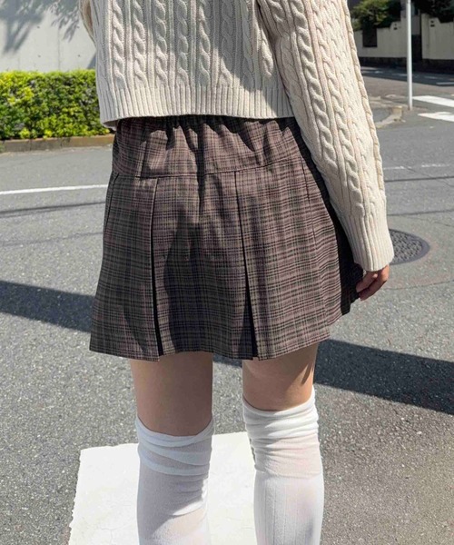 AS KNOW AS plus(アズノゥアズプラス)の「☆ブランドロゴプレート ボックスプリーツミニスカート(スカート・レディース・ブラウン系/グレー系/ブラック系・FREE)」の10枚目の写真