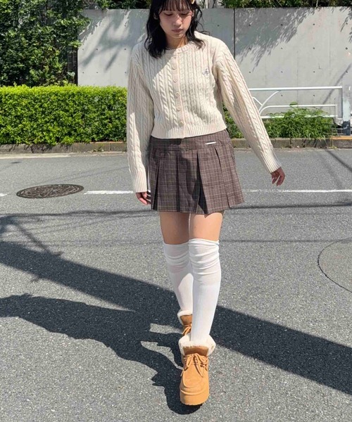 AS KNOW AS plus(アズノゥアズプラス)の「☆ブランドロゴプレート ボックスプリーツミニスカート(スカート・レディース・ブラウン系/グレー系/ブラック系・FREE)」の13枚目の写真