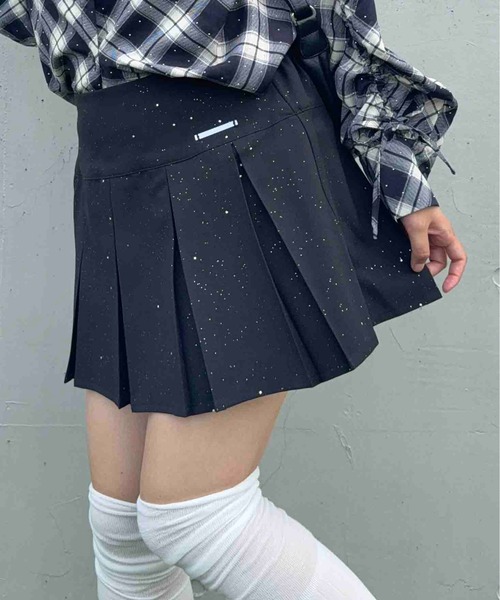 AS KNOW AS plus(アズノゥアズプラス)の「☆ブランドロゴプレート ボックスプリーツミニスカート(スカート・レディース・ブラウン系/グレー系/ブラック系・FREE)」の4枚目の写真