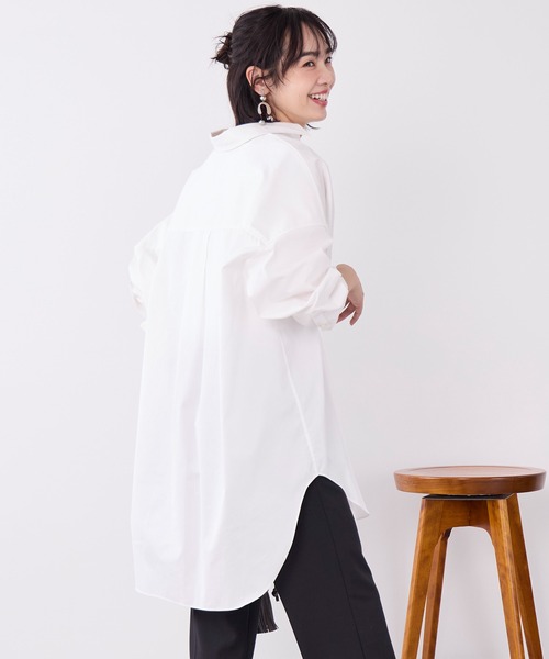 MICA&DEAL（マイカ＆ディール）の「チュニックビッグシャツ（シャツ/ブラウス・レディース・ブルー/ホワイト/キャメル・FREE）」の6枚目の写真