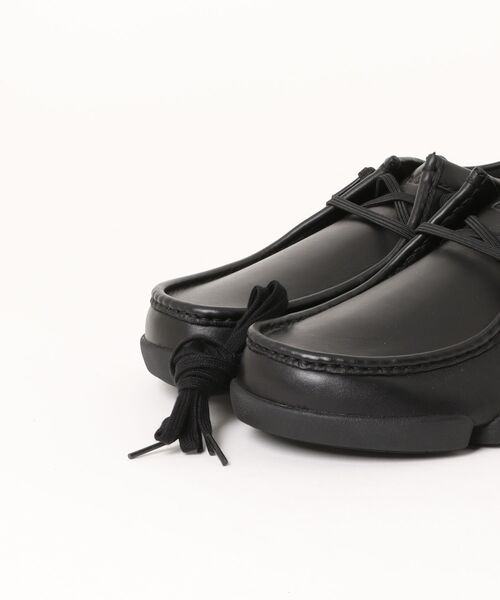 Clarks（クラークス）の「Clarks クラークス TRIGENIC2 LO【2WAY/ゴムシューレース/本革】メンズカジュアルシューズ モカシン ワラビー(トライジェニック2ロー) 26187356 ブラックレザー（モカシン/デッキシューズ・メンズ・ブラック×ブラック・25.0cm/25.5cm/27.5cm/27.0cm/26.0cm/26.5cm）」の4枚目の写真