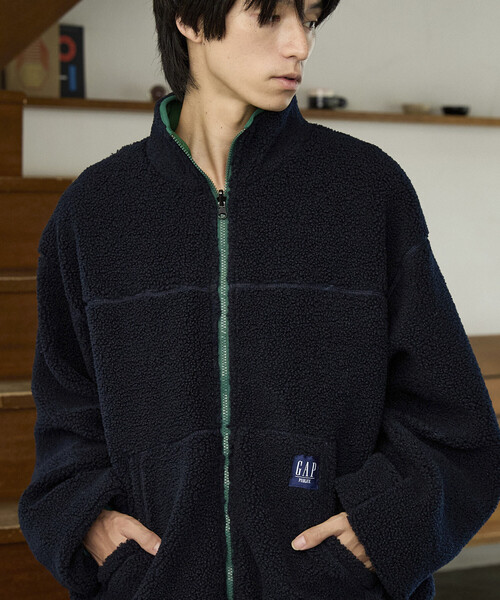 GAP(ギャップ)の「PUBLUX × GAP/ギャップ 別注 ボア × ナイロン リバーシブル ジップ ブルゾン 限定展開(ブルゾン・メンズ・レオパード/ブラウン/ネイビー/グレー・SMALL/MEDIUM/LARGE)」の3枚目の写真
