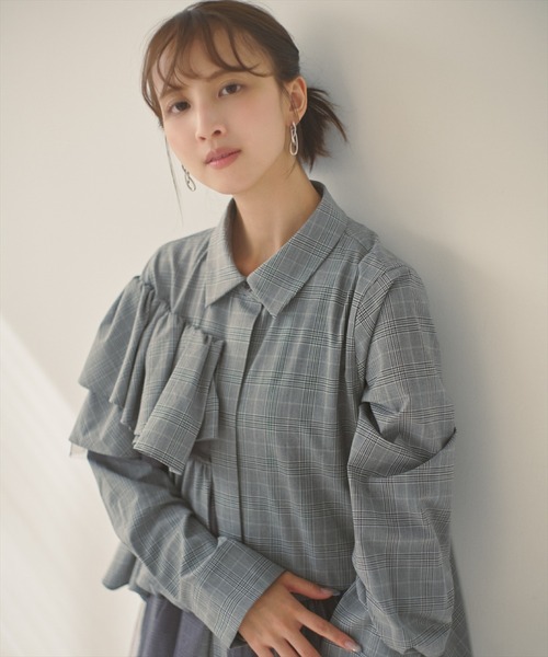 AND COUTURE(アンドクチュール)の「アシメラッフルミニワンピース(ワンピース・レディース・ブラック/グレー・FREE)」の17枚目の写真