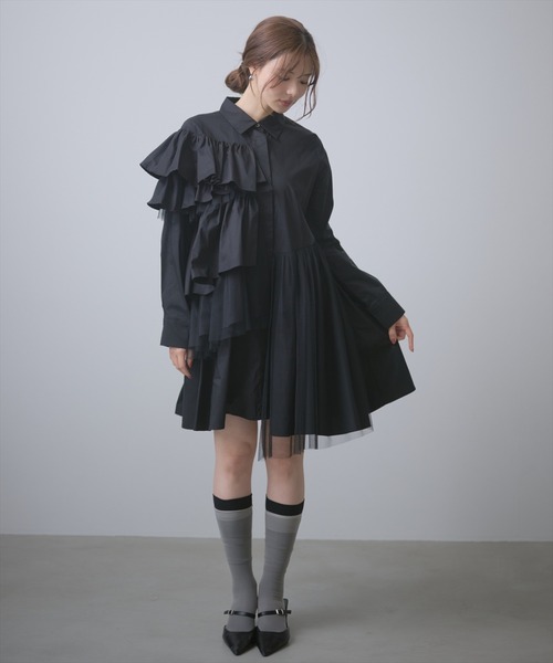 AND COUTURE(アンドクチュール)の「アシメラッフルミニワンピース(ワンピース・レディース・ブラック/グレー・FREE)」の5枚目の写真