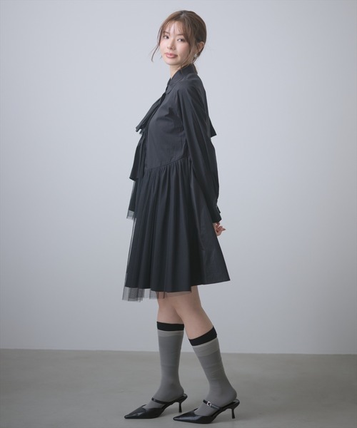 AND COUTURE(アンドクチュール)の「アシメラッフルミニワンピース(ワンピース・レディース・ブラック/グレー・FREE)」の6枚目の写真