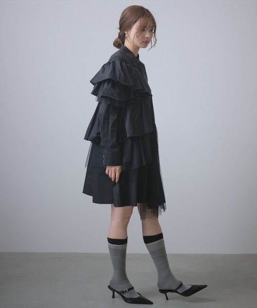 AND COUTURE(アンドクチュール)の「アシメラッフルミニワンピース(ワンピース・レディース・ブラック/グレー・FREE)」の7枚目の写真