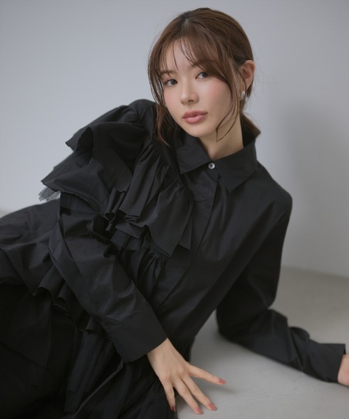 AND COUTURE(アンドクチュール)の「アシメラッフルミニワンピース(ワンピース・レディース・ブラック/グレー・FREE)」の11枚目の写真