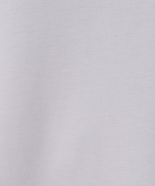 SHOO・LA・RUE（シューラルー）の「【S-LL/体型カバー】もちさらなめらかタッチ 抜き襟風トップス（Tシャツ/カットソー・レディース・ピンク/ブラック/ライトイエロー系/ライトグレー・04/02/03/01）」の8枚目の写真