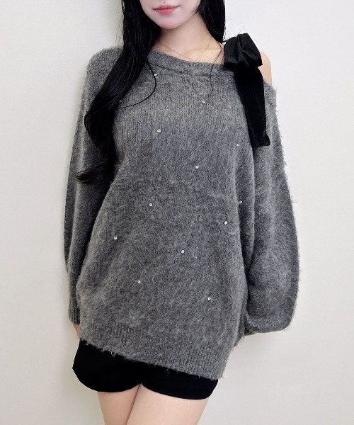 INGNI（イング）の「ワンショル肩リボンビジュ付シャギーチュニックニット（ニット/セーター・レディース・ピンク/チャコールグレー/アイボリー/ボルドー・M）」の20枚目の写真