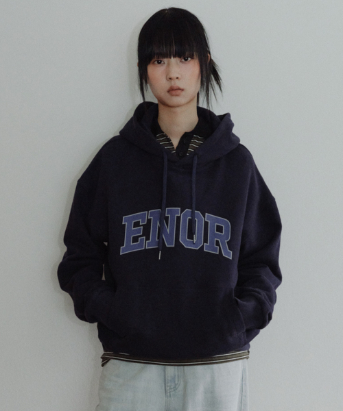 EN OR（エンオール）の「[CORE] ENOR CORE HOODIE - NAVY（パーカー・レディース・その他・FREE）」の2枚目の写真