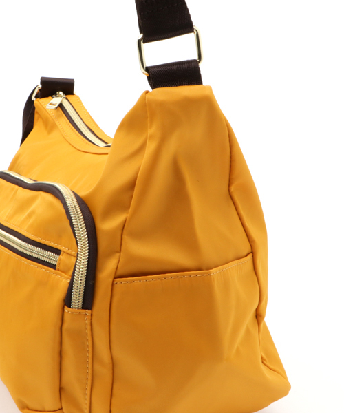 BASE（ベース）の「軽量 ナイロン ショルダーバッグ（ショルダーバッグ・レディース・グレー/ピンク/ベージュ/マスタード/カーキ/ボルドー/ダークブルー/ブラック/ネイビー/グレー系その他/グリーン/ブラウン系その他/ピンク系その他・FREE）」の15枚目の写真