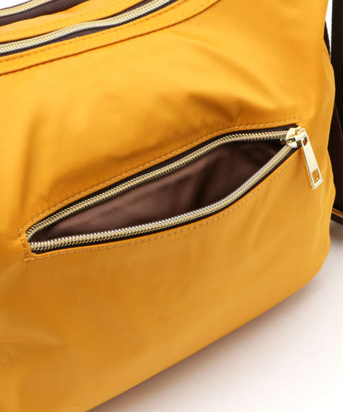 BASE（ベース）の「軽量 ナイロン ショルダーバッグ（ショルダーバッグ・レディース・グレー/ピンク/ベージュ/マスタード/カーキ/ボルドー/ダークブルー/ブラック/ネイビー/グレー系その他/グリーン/ブラウン系その他/ピンク系その他・FREE）」の16枚目の写真