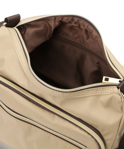 BASE（ベース）の「軽量 ナイロン ショルダーバッグ（ショルダーバッグ・レディース・グレー/ピンク/ベージュ/マスタード/カーキ/ボルドー/ダークブルー/ブラック/ネイビー/グレー系その他/グリーン/ブラウン系その他/ピンク系その他・FREE）」の19枚目の写真