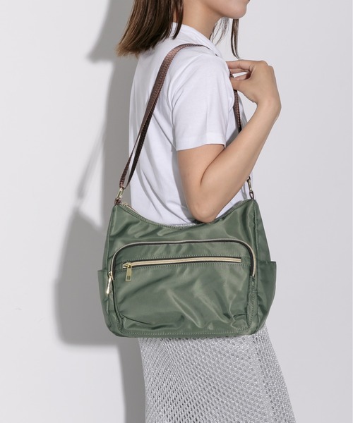 BASE（ベース）の「軽量 ナイロン ショルダーバッグ（ショルダーバッグ・レディース・グレー/ピンク/ベージュ/マスタード/カーキ/ボルドー/ダークブルー/ブラック/ネイビー/グレー系その他/グリーン/ブラウン系その他/ピンク系その他・FREE）」の20枚目の写真