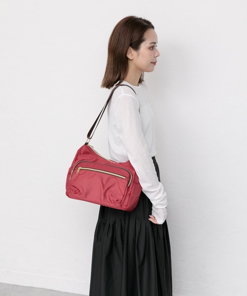 BASE（ベース）の「軽量 ナイロン ショルダーバッグ（ショルダーバッグ・レディース・グレー/ピンク/ベージュ/マスタード/カーキ/ボルドー/ダークブルー/ブラック/ネイビー/グレー系その他/グリーン/ブラウン系その他/ピンク系その他・FREE）」の22枚目の写真