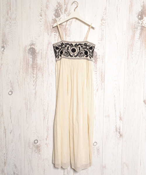 navasana（ナバアサナ）の「navasanaメキシカン刺繍マキシワンピース/712-NAJ-N102-OP130（ワンピース・レディース・ブルー/アイボリー/グレー/ブラック/ネイビー/ブラック系その他/ライトベージュ/ライトブルー・FREE）」の20枚目の写真