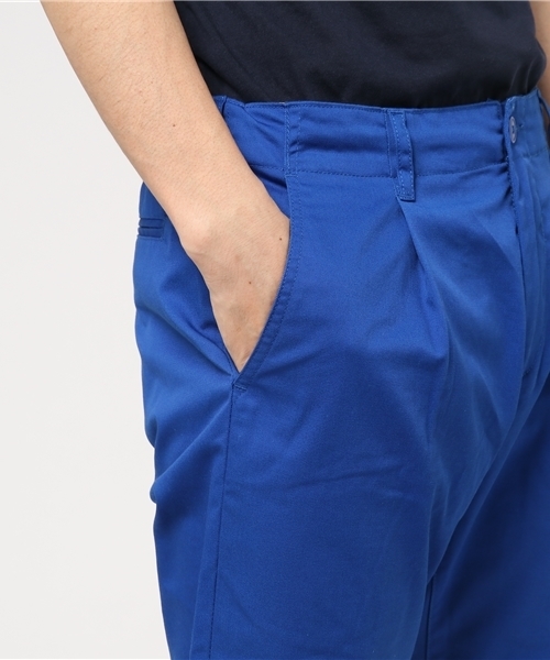 WEGO（ウィゴー）の「WEGO/タックチノショーツ（チノパンツ・メンズ・ホワイト/ブラック/レッド/ロイヤルブルー/マスタード/ベージュ・LARGE/SMALL/X-LARGE/MEDIUM）」の9枚目の写真