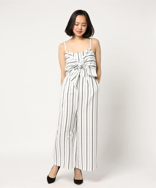 KOBE LETTUCE（コウベレタス）の「フロントリボンキャミオールインワン（つなぎ/オールインワン・レディース・ブラック/ベージュ/ネイビー/ホワイト系その他/ブルー系その他/ピンク系その他/ブラック系その他2/ブラック系その他3/ホワイト系その他2/インディゴブルー/カーキ/クリーム/イエロー系その他/ライトベージュ/モカ/グリーン系その他・FREE）」の2枚目の写真