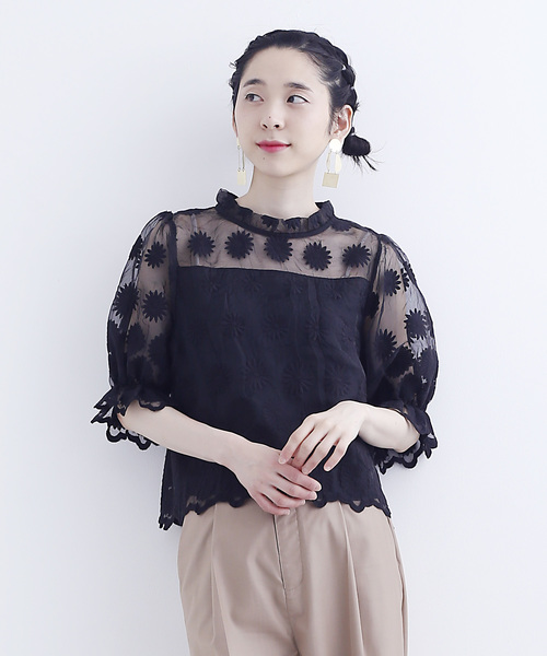 merlot plus(メルロープリュス)の「フラワー刺繍シアーブラウス1309(シャツ/ブラウス・レディース・ブルーグレー/オレンジ/ホワイト/ブラック・FREE)」の3枚目の写真