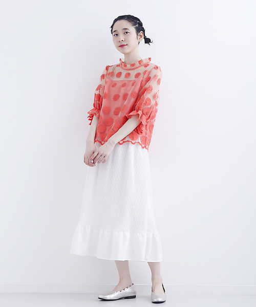merlot plus(メルロープリュス)の「フラワー刺繍シアーブラウス1309(シャツ/ブラウス・レディース・ブルーグレー/オレンジ/ホワイト/ブラック・FREE)」の13枚目の写真