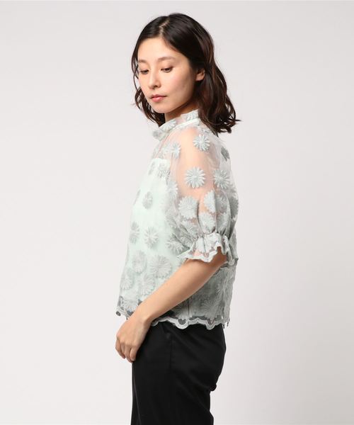 merlot plus(メルロープリュス)の「フラワー刺繍シアーブラウス1309(シャツ/ブラウス・レディース・ブルーグレー/オレンジ/ホワイト/ブラック・FREE)」の17枚目の写真