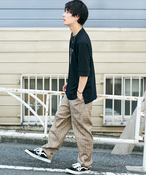 kutir（クティール）の「ponte clearlogo TEE/ ポンチビニールロゴビッグトップス（Tシャツ/カットソー・メンズ・ブラック/オフホワイト・MEDIUM/LARGE）」の9枚目の写真