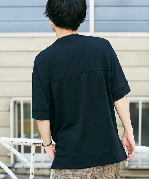 kutir（クティール）の「ponte clearlogo TEE/ ポンチビニールロゴビッグトップス（Tシャツ/カットソー・メンズ・ブラック/オフホワイト・MEDIUM/LARGE）」の6枚目の写真