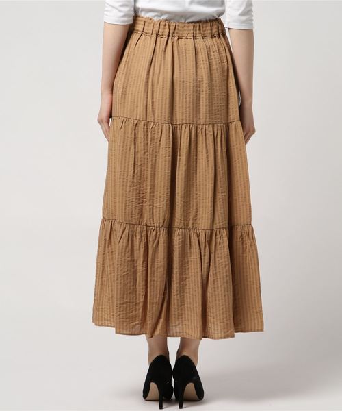 Cheek（チーク）の「シャドーストライプティアードマキシスカート（スカート・レディース・モスグリーン/キャメル・MEDIUM）」の4枚目の写真