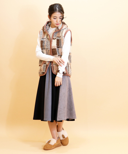 COLD BREAKER（コールドブレーカー）の「【 COLD BREAKER / コールドブレイカー 】 # ROBBY ジップアップ フード付きボアベスト（ベスト・レディース・ベージュ/ブラック/チャコールグレー/レッド/ブラウン/ナチュラル/ネイビー/ブラウン系その他・X-LARGE）」の13枚目の写真