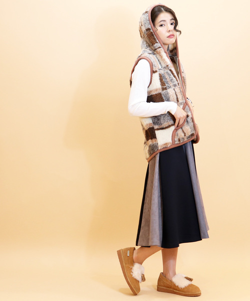 COLD BREAKER（コールドブレーカー）の「【 COLD BREAKER / コールドブレイカー 】 # ROBBY ジップアップ フード付きボアベスト（ベスト・レディース・ベージュ/ブラック/チャコールグレー/レッド/ブラウン/ナチュラル/ネイビー/ブラウン系その他・X-LARGE）」の15枚目の写真