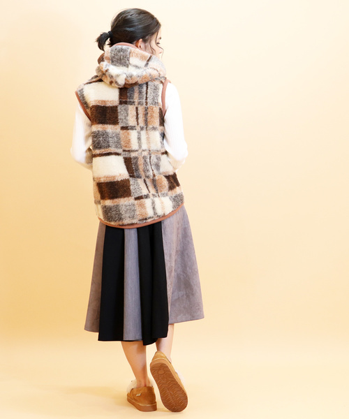 COLD BREAKER（コールドブレーカー）の「【 COLD BREAKER / コールドブレイカー 】 # ROBBY ジップアップ フード付きボアベスト（ベスト・レディース・ベージュ/ブラック/チャコールグレー/レッド/ブラウン/ナチュラル/ネイビー/ブラウン系その他・X-LARGE）」の16枚目の写真