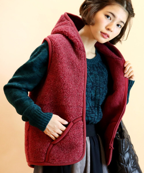 COLD BREAKER（コールドブレーカー）の「【 COLD BREAKER / コールドブレイカー 】 # ROBBY ジップアップ フード付きボアベスト（ベスト・レディース・ベージュ/ブラック/チャコールグレー/レッド/ブラウン/ナチュラル/ネイビー/ブラウン系その他・X-LARGE）」の8枚目の写真